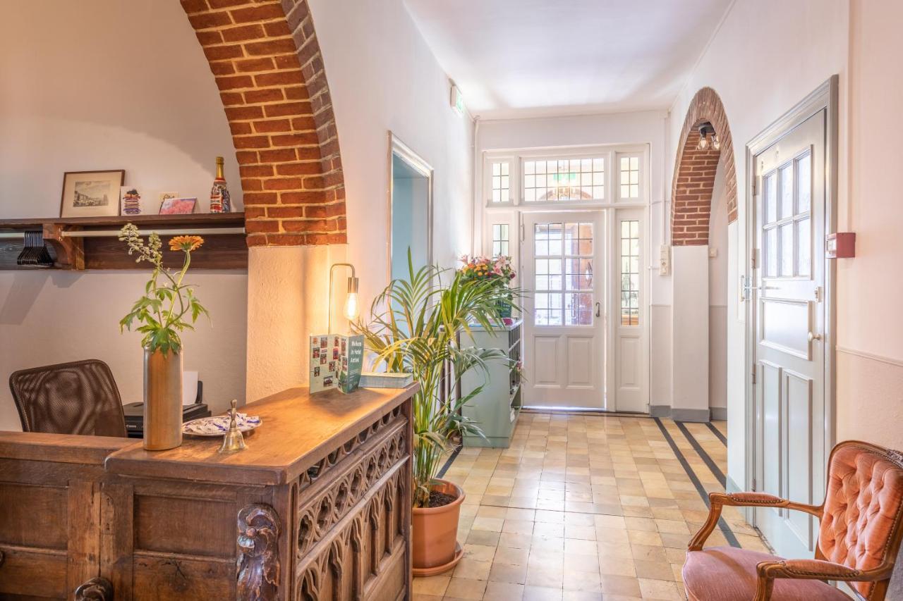 Hotel Nieuw Antiek Helden Exteriér fotografie