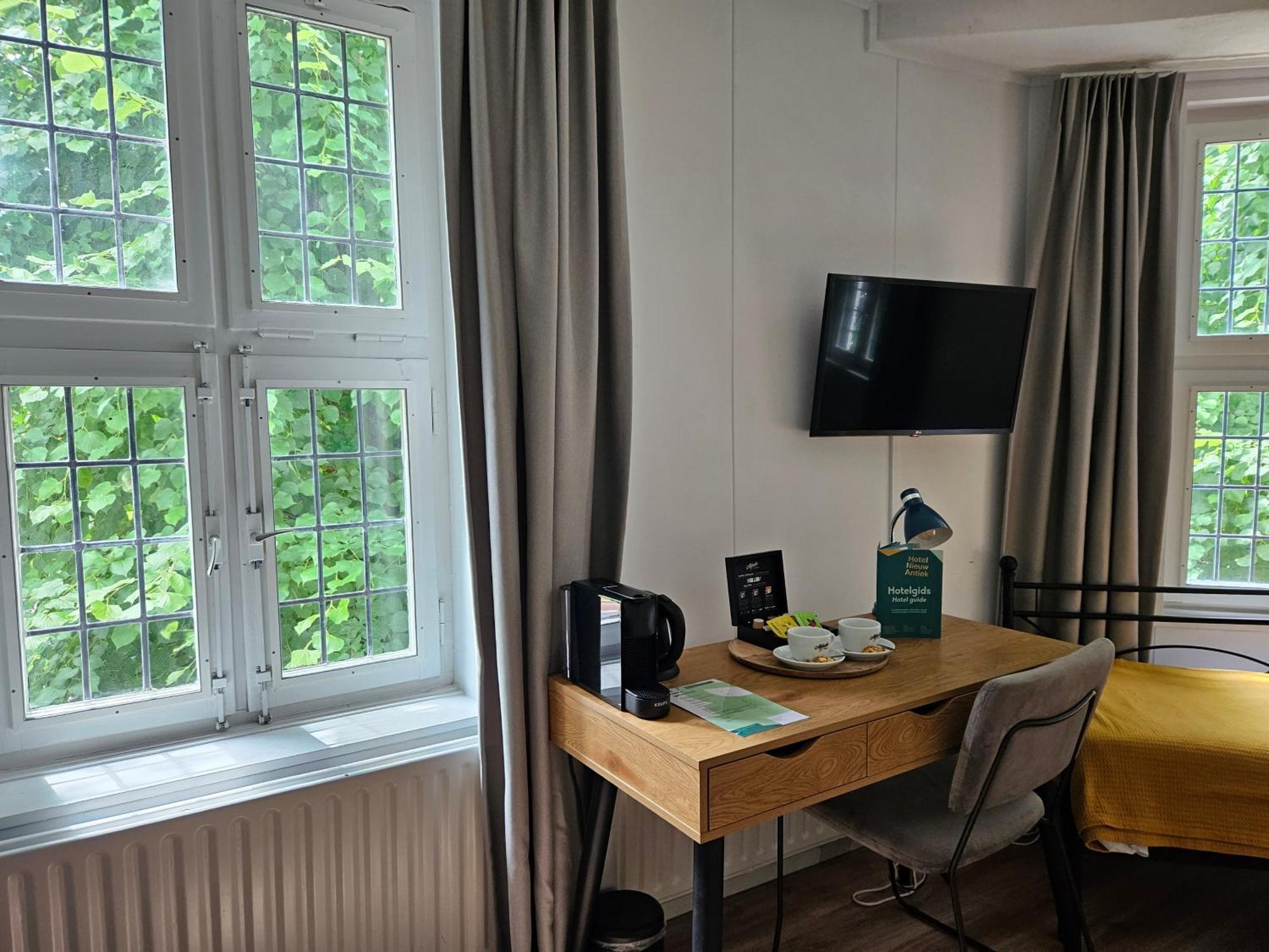 Hotel Nieuw Antiek Helden Pokoj fotografie